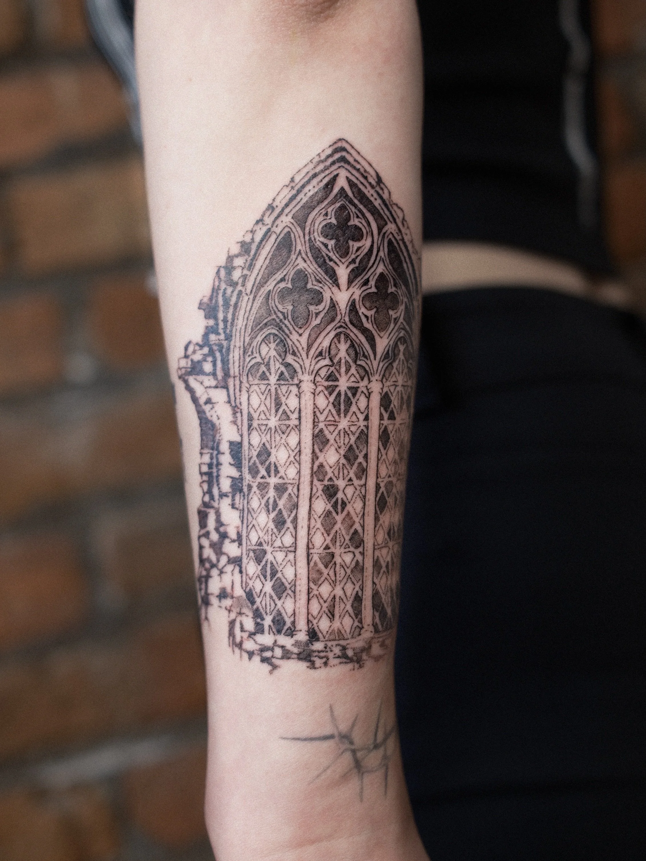 Cathedral window 🖤 made at @shedevil.tattoostudio 
Prints available on KRAFTKNIVES.COM (link in bio) 🎃