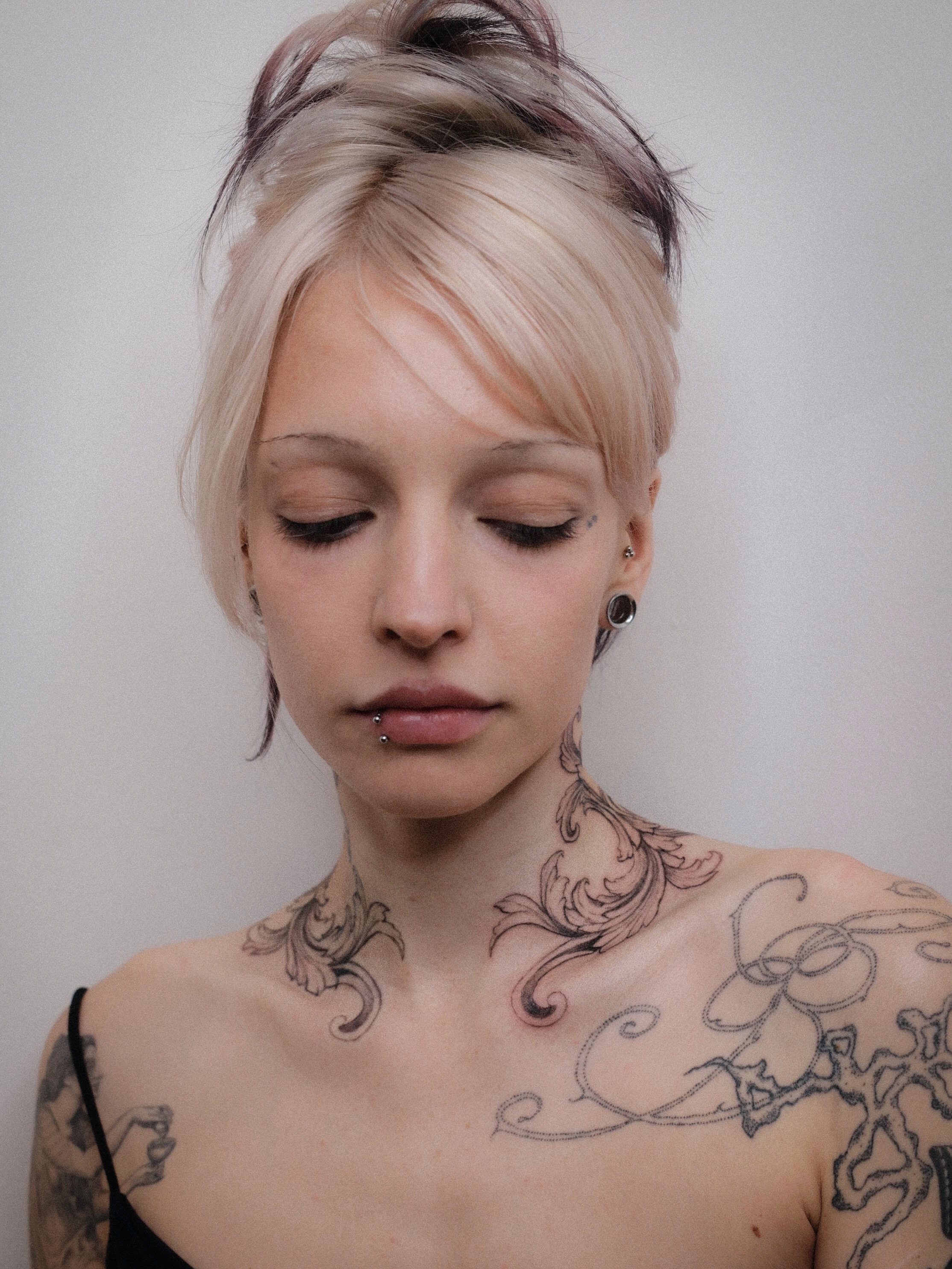 An honour to tattoo my beautiful and talented friend @sour_tats ♡ Thank you for trusting me ily ♡

Booking until Nov 9 - DM me 
Made at @shedevil.tattoostudio
