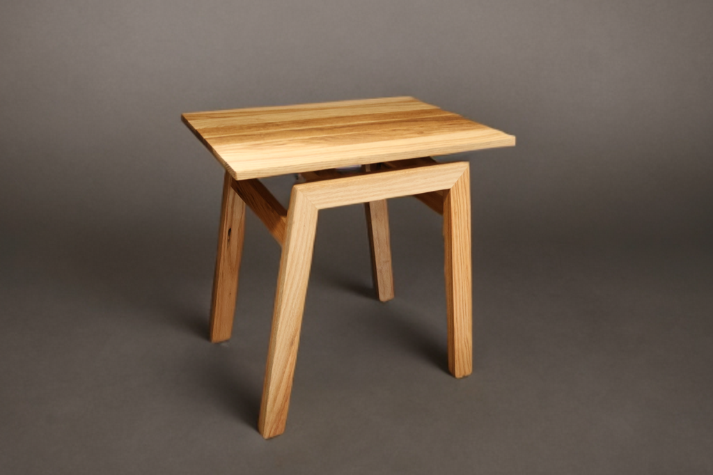 Furniture_ Wenstrom End Table 1_4.png