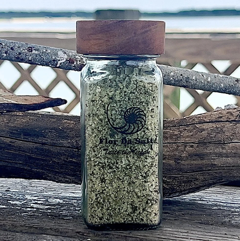 2.5 oz Glass Shaker - Rosemary & Flake Sea Salt