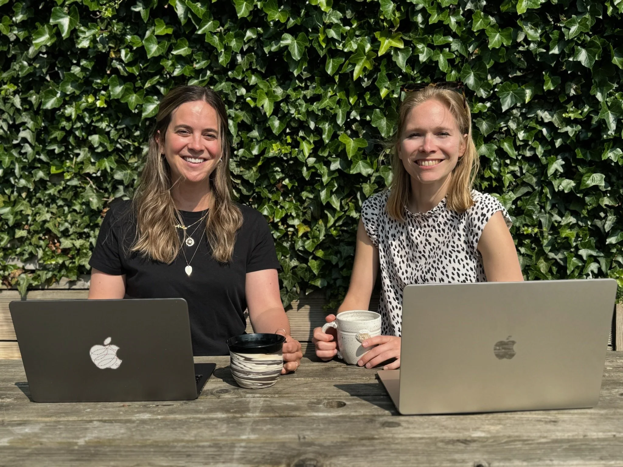 CoLab Marketers co-founders Alex and Lottie, are working together.