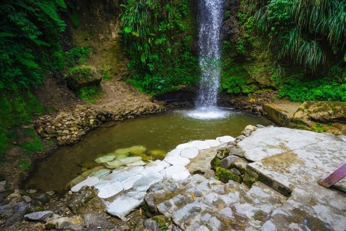 waterfall 3.jpg