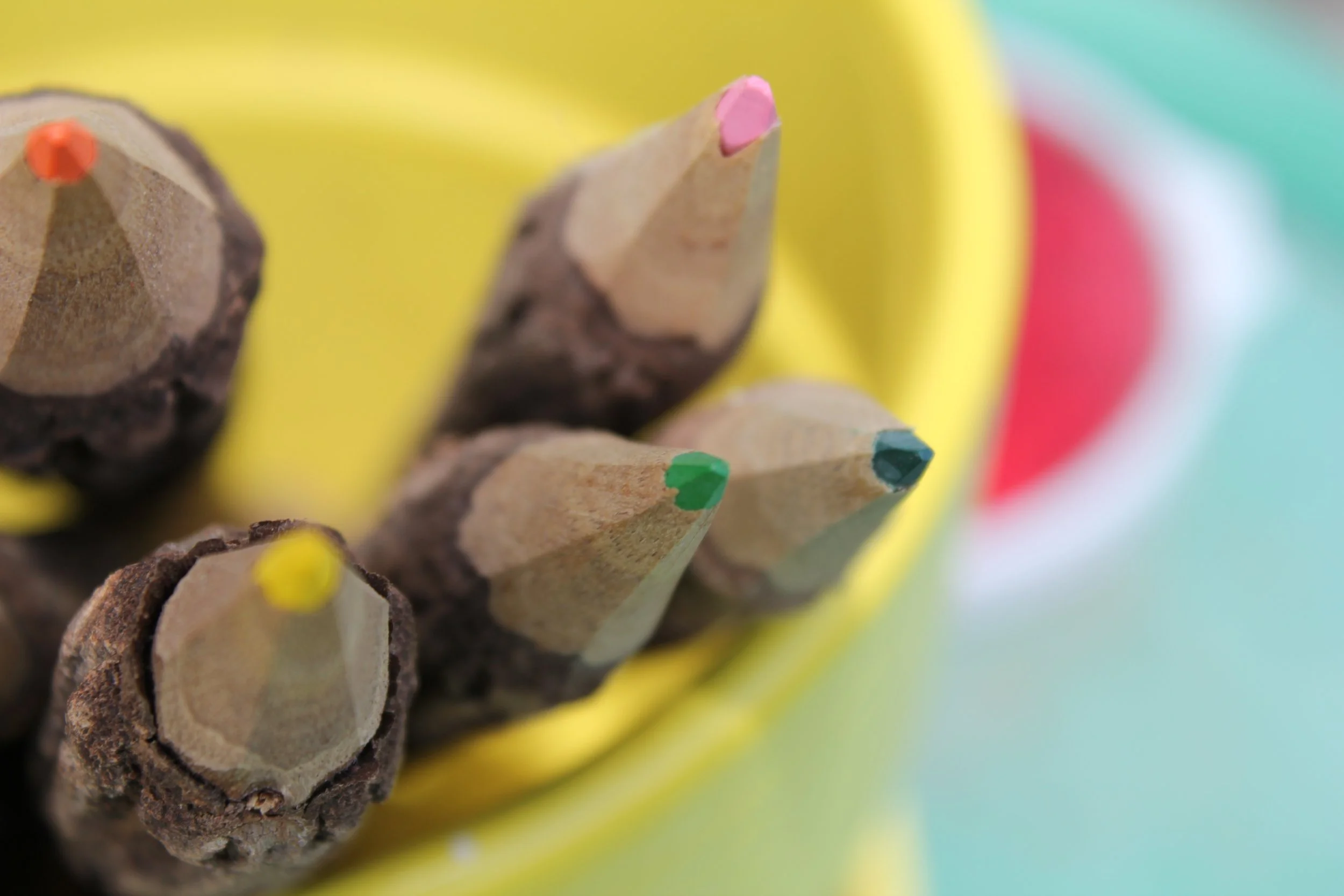 Pencils_colored_YellowVase (10).JPG