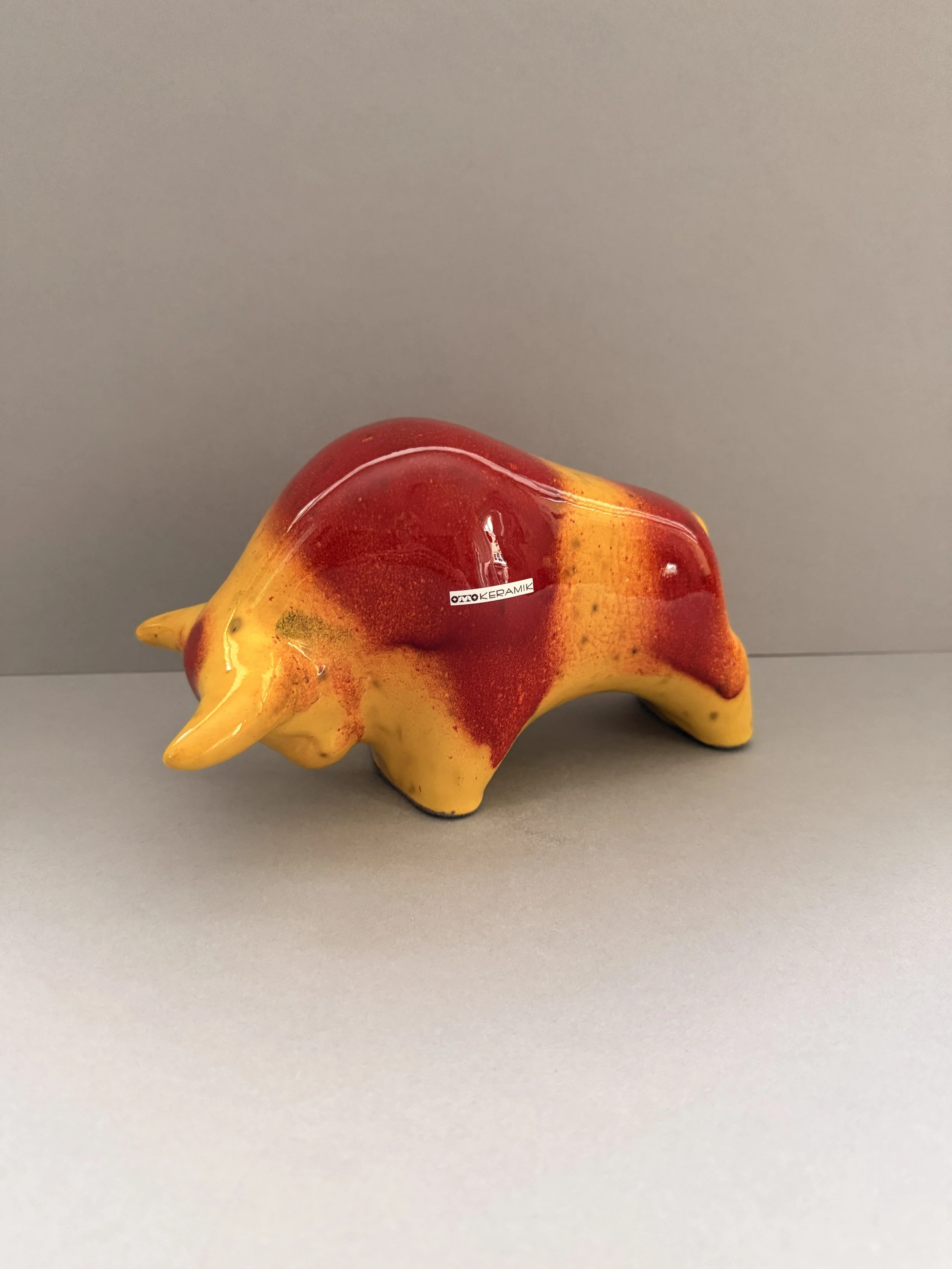 Otto Keramik Bull 1010 – Yellow & Red Glaze – 24cm