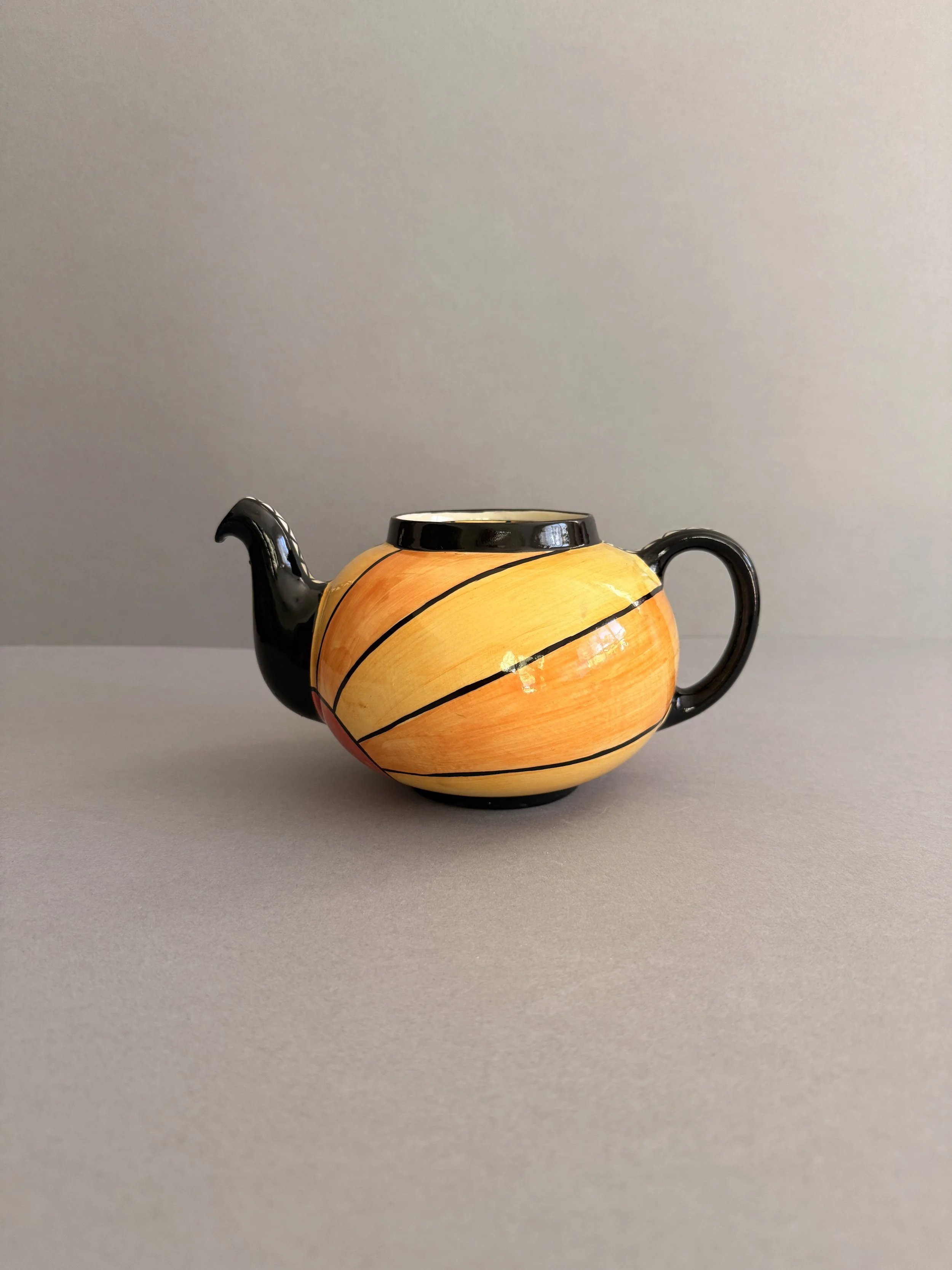 Lorna Bailey ‘Sunburst’ Teapot – Old Ellgreave Pottery