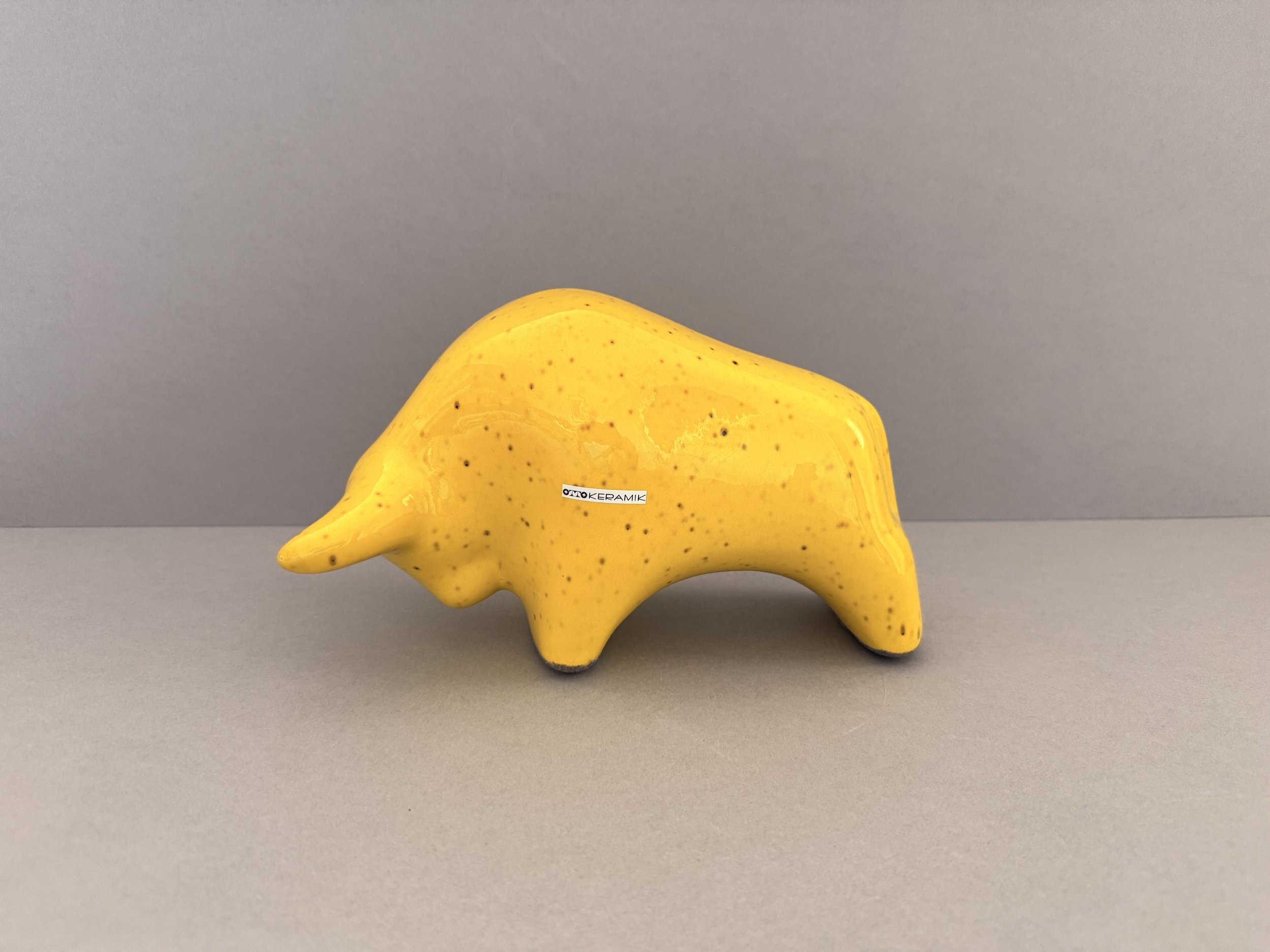 Otto Keramik Bull 1010 – Yellow Glaze – 24 cm