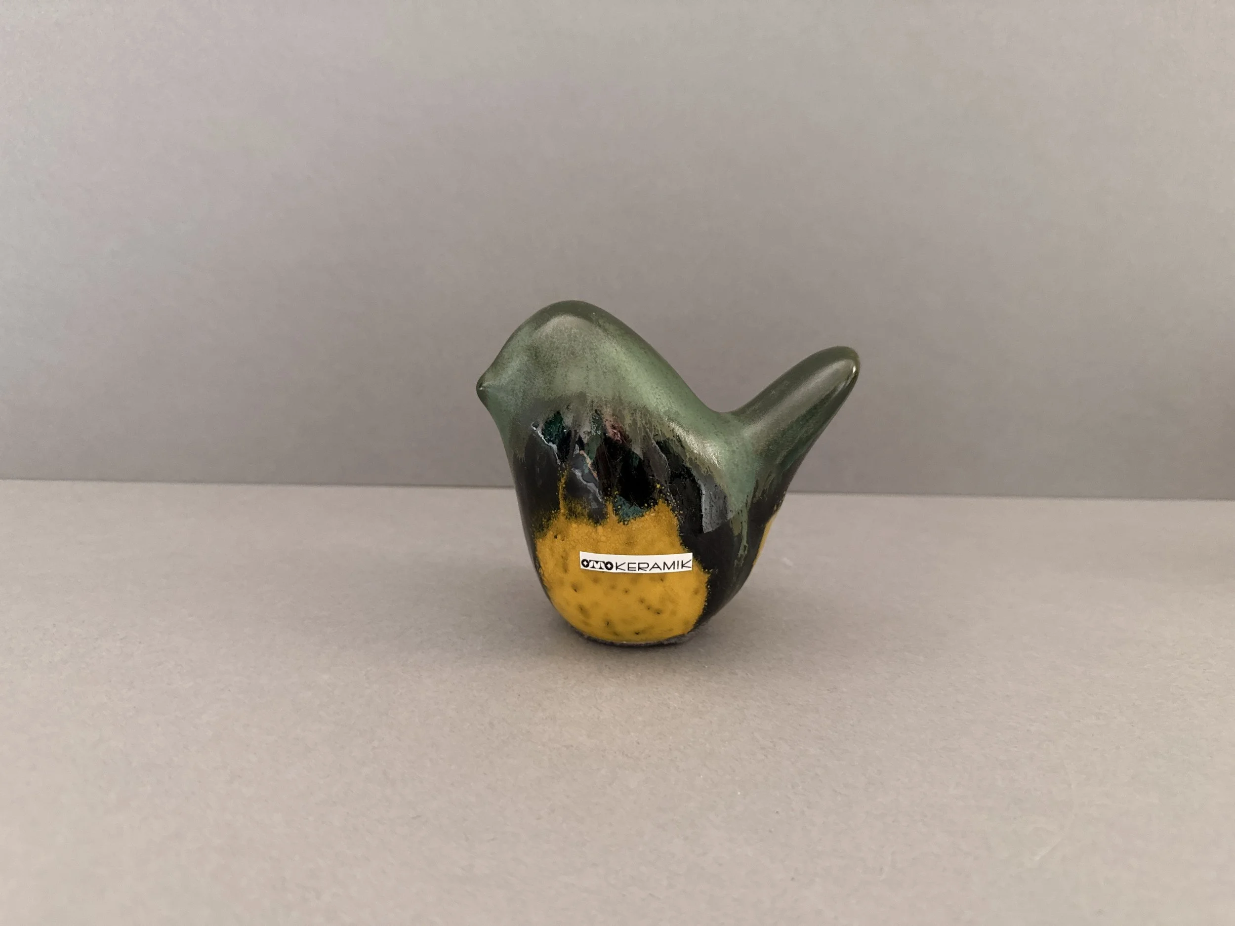 Otto Keramik Bird – Green & Yellow Glaze – 10 cm