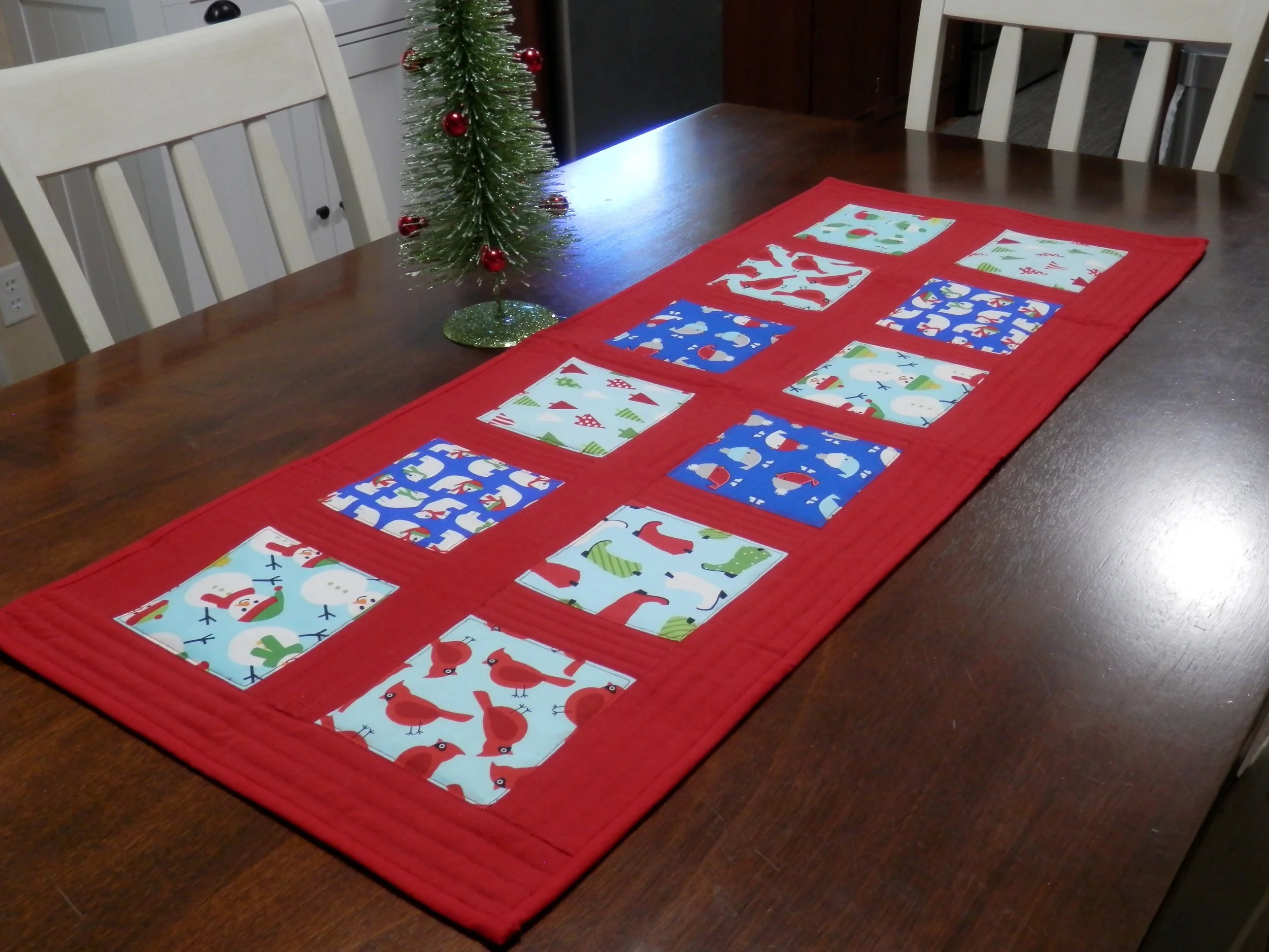 " Jingle" Christmas Table Runner 40"L x 15.75"