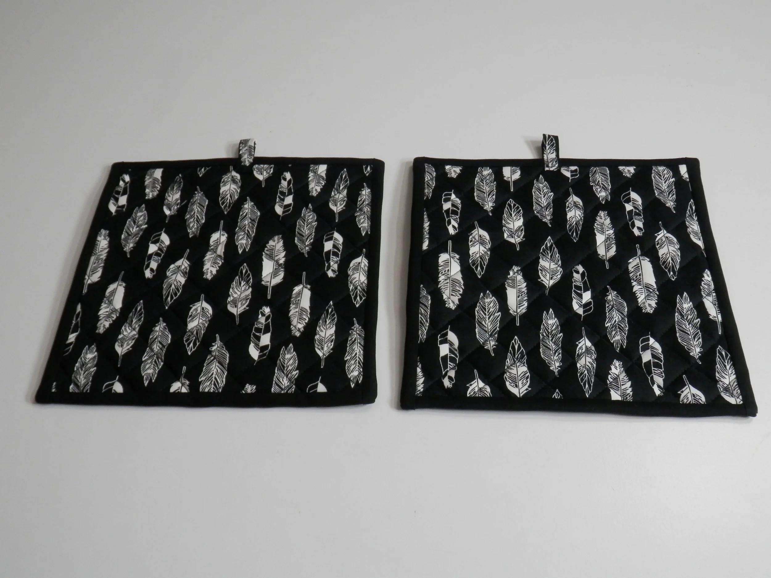 Feathers Potholders / Hot Pads