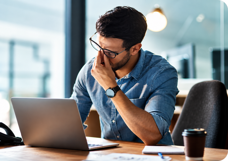 Employee experiencing difficulty finding IT support
