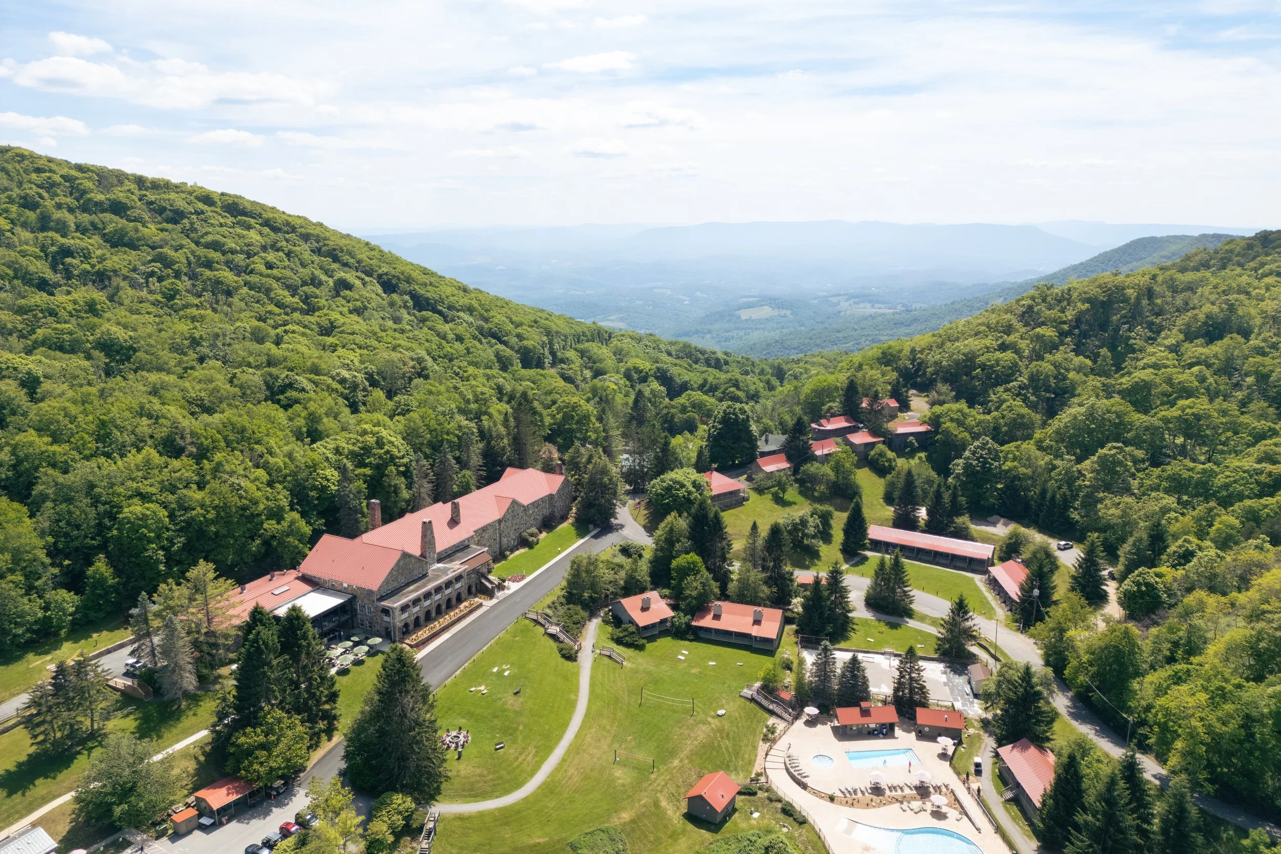 MountainLakeLodge_June2026-3.JPG