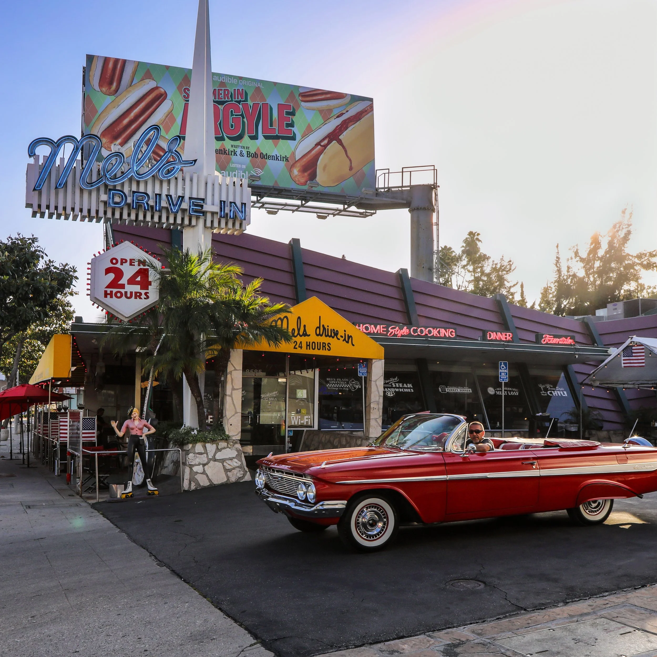 Mel's Drive In on the Strip