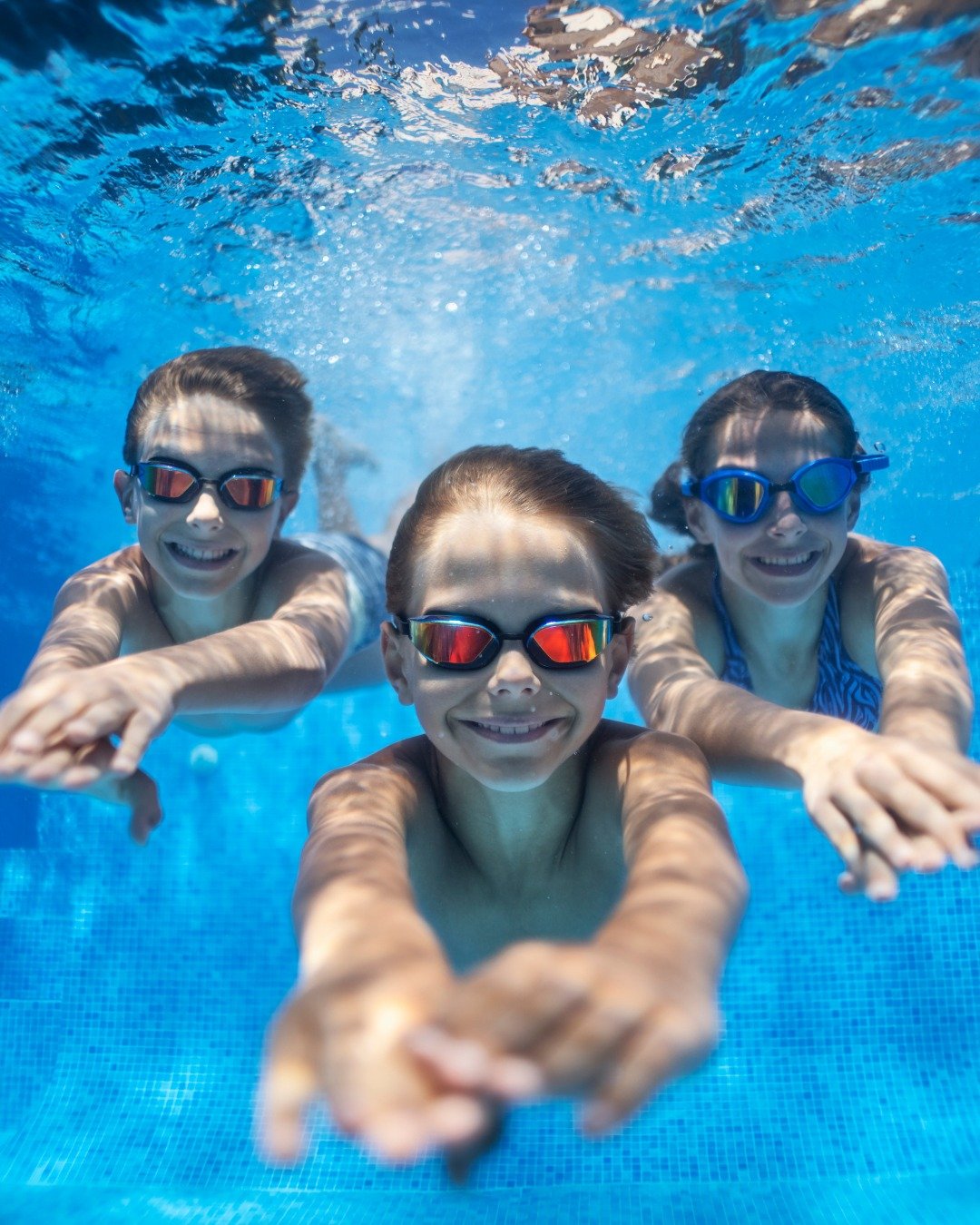 Missing summer already? ☀️

 From the waterslide to the hot tub, our indoor pool brings the fun inside for the whole family. Plan your next family getaway at Rose Country Hotel and keep the summer feeling going all season long.

#FamilyGetaway #Indoo