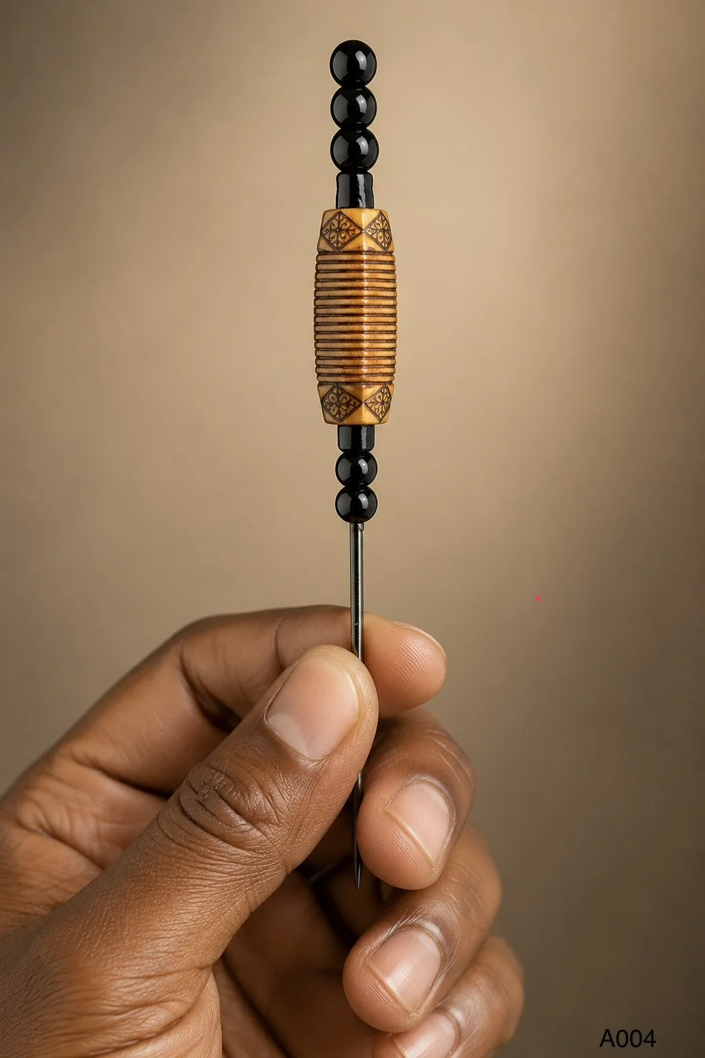 A004 - The Carved Legacy Cigar Pick