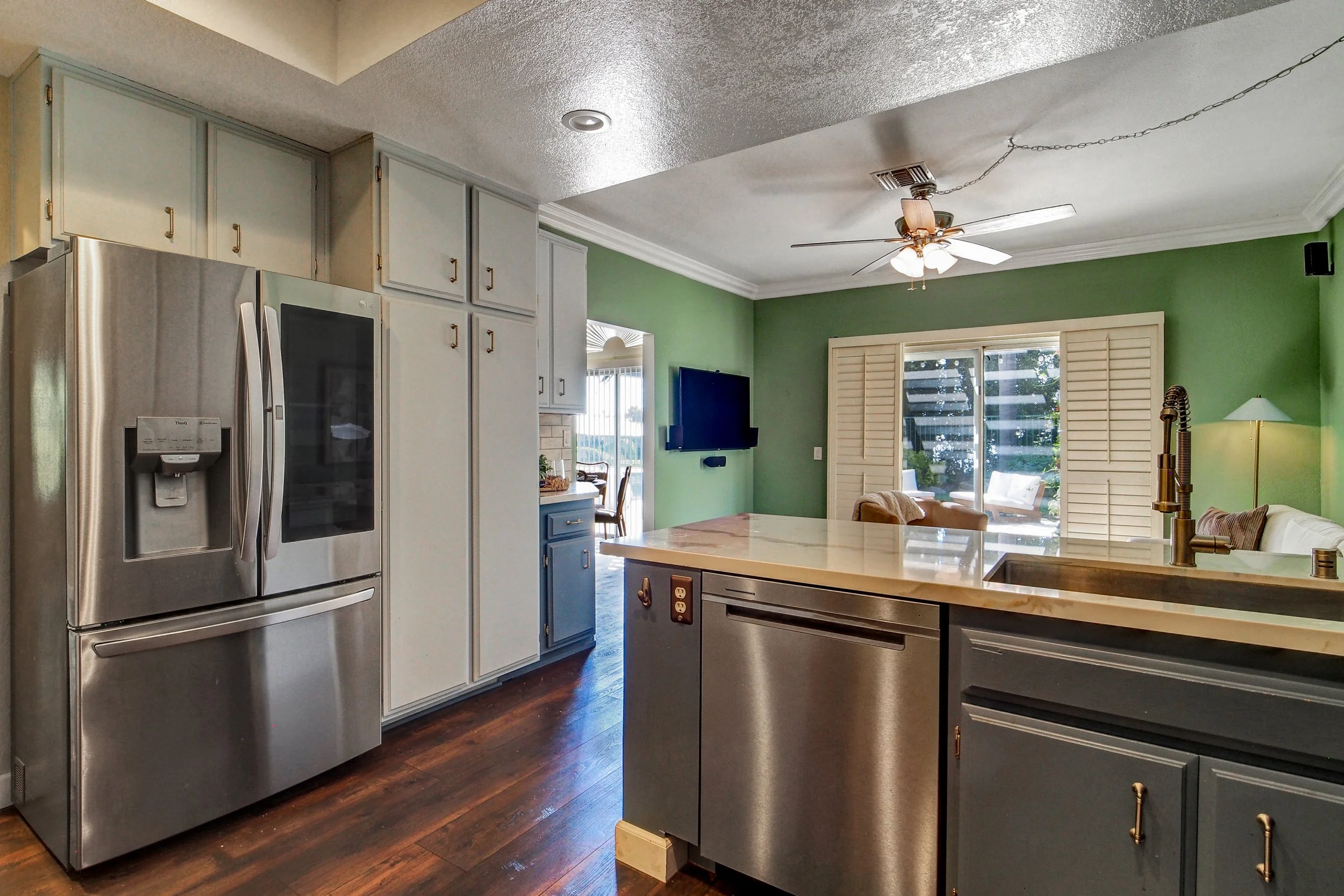 12-2304 Cll Trella-15.jpg