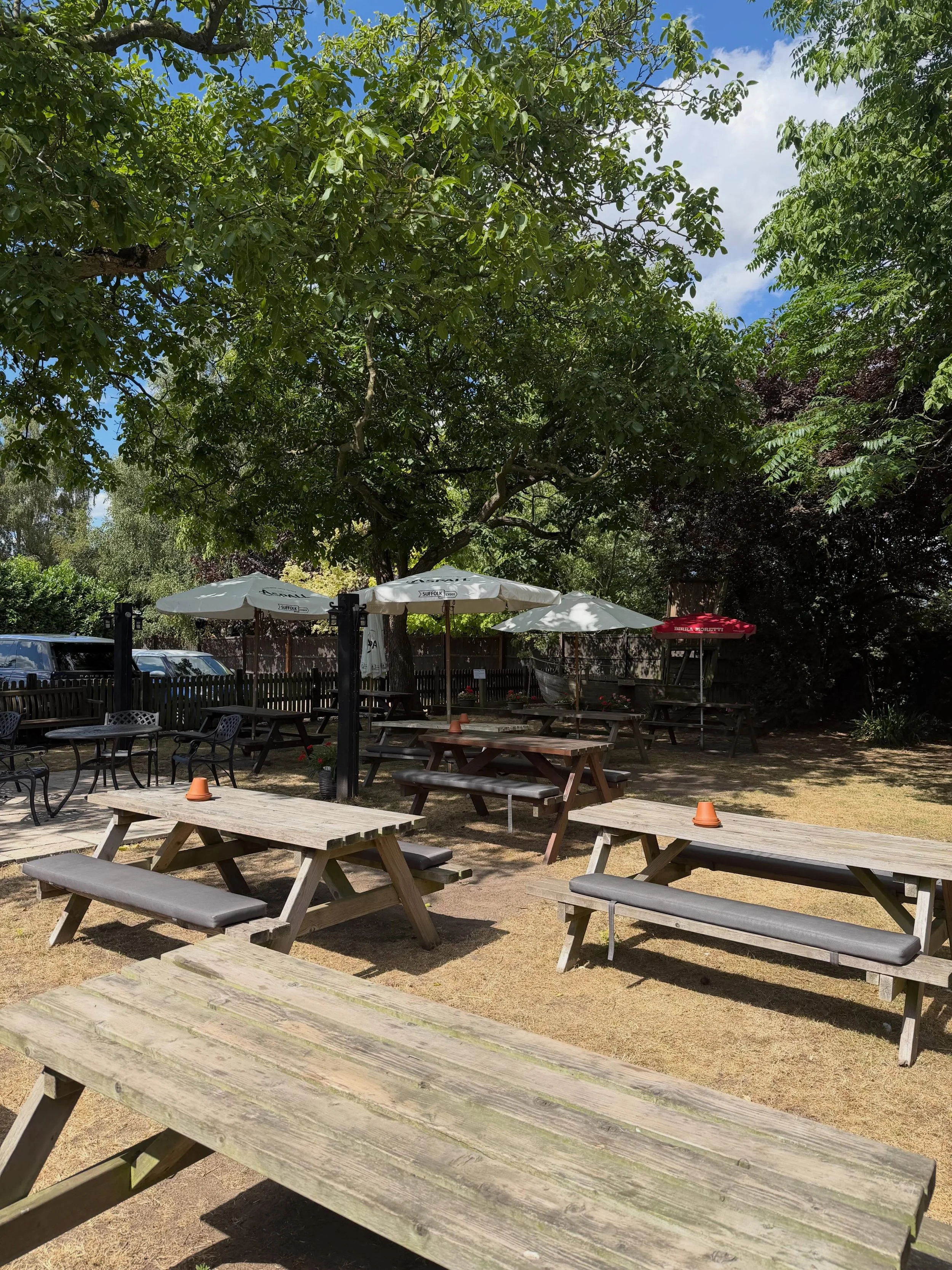 Getting set ready for a big night helping Steve finish his fundraiser for @bobbymoorefund

Here&rsquo;s what&rsquo;s happening ⬇️

🏃 3k &amp; 5k runs from the pub around 6pm - all abilities welcome! 
🍔 BBQ from 6:30pm
🥁 The Prestige Band from 7pm

