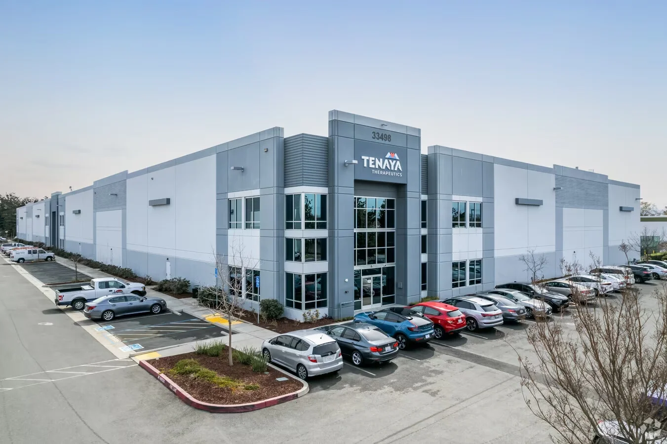 33498-Central-Ave-Union-City-CA-Primary-Photo-1-HighDefinition.webp