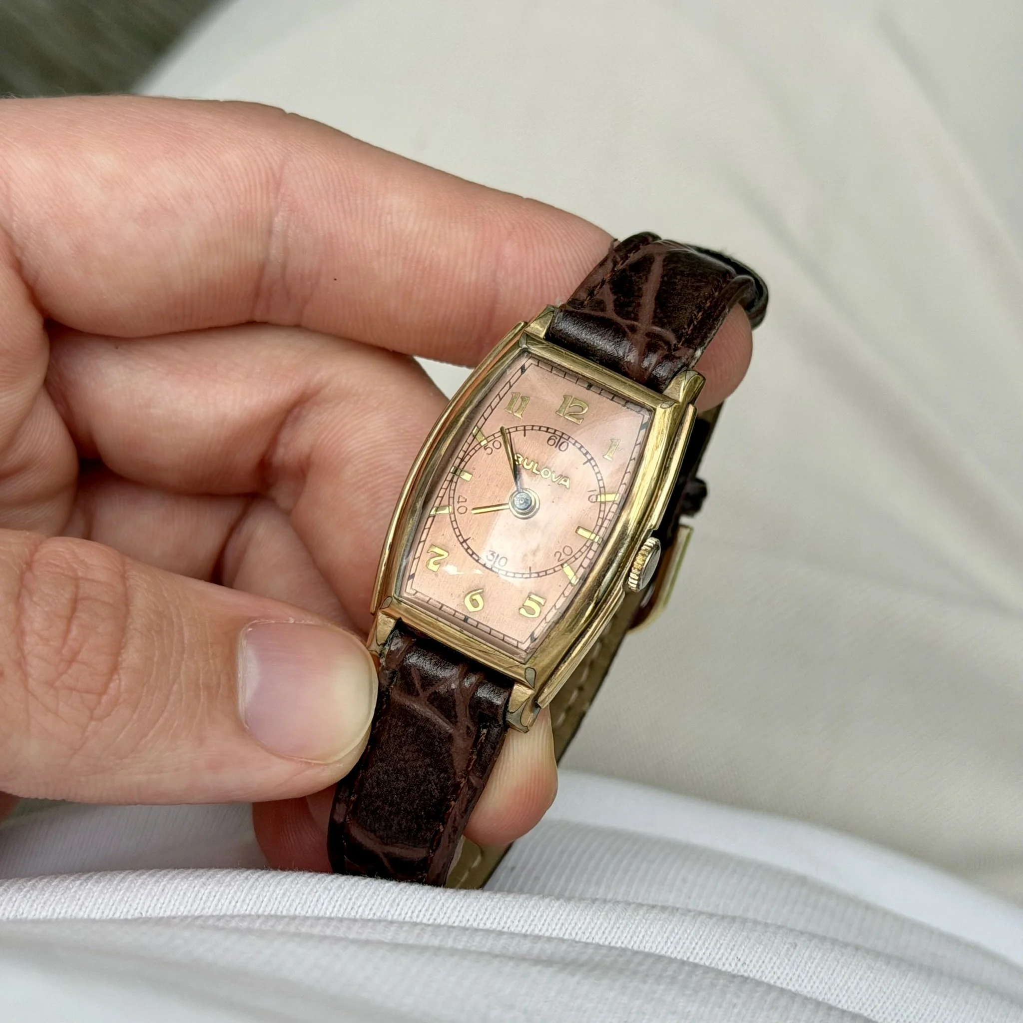 BULOVA Art Deco 207.517.78 'Salmon Dial' Box