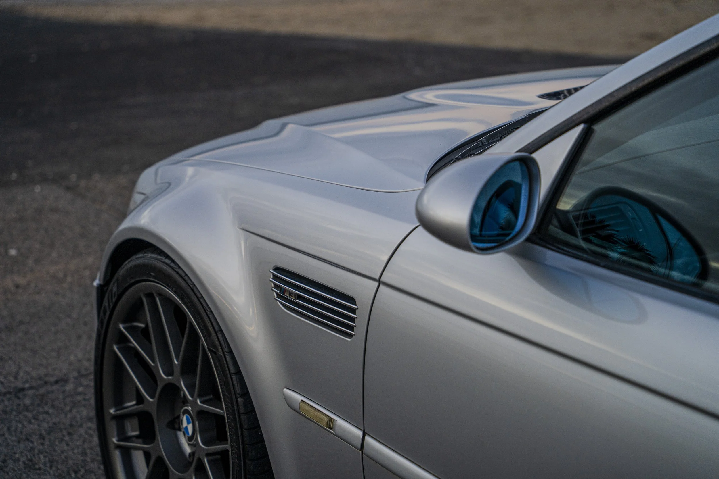 bmw m3 badge from the quarter panel