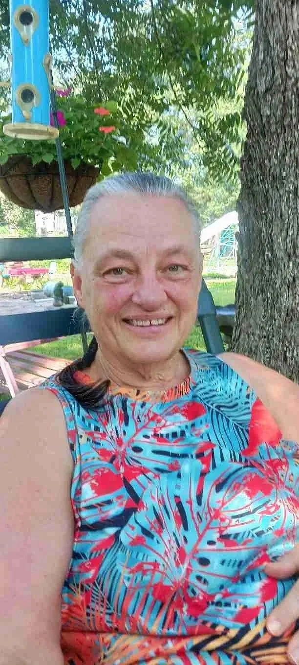 photo of Jennifer Ackerman