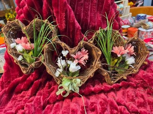 Three Hart Wicker Wall Hanging With Roses