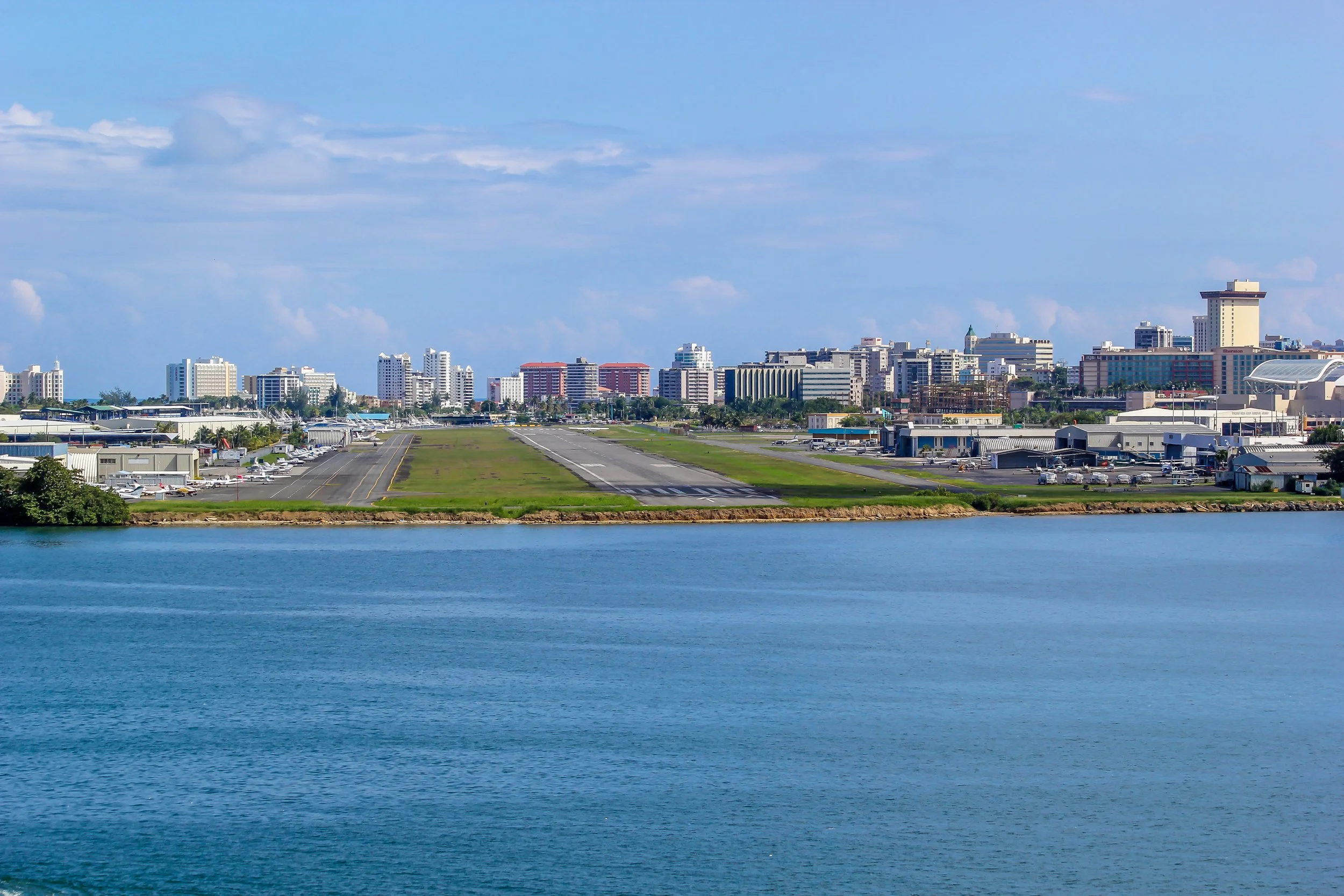 Aircraft detailing, Fernando Luis Ribas Dominicci Airport (SIG), Puerto Rico, Isla Grande