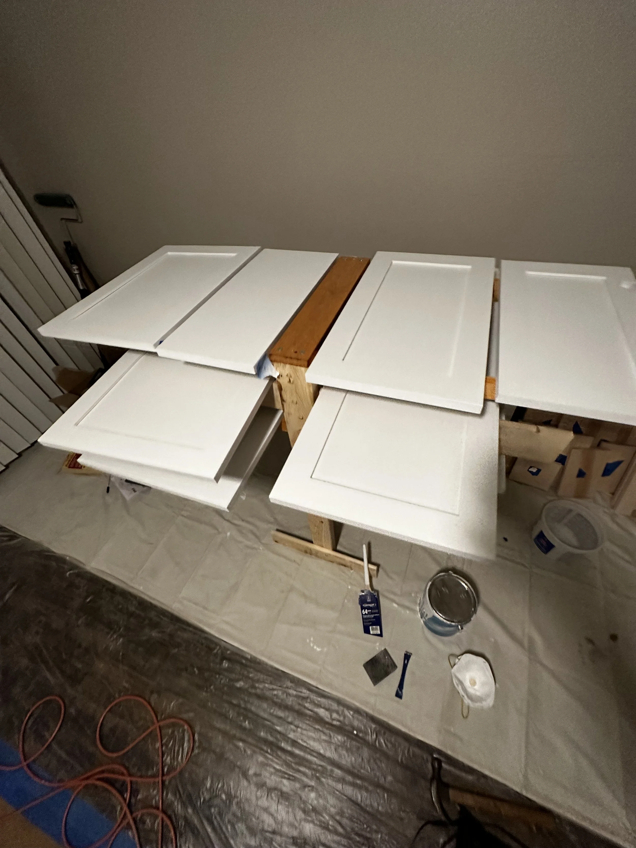 primed and painted new shaker doors and drawer fronts 