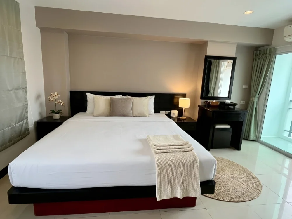 simple and cheap hotel patong beach