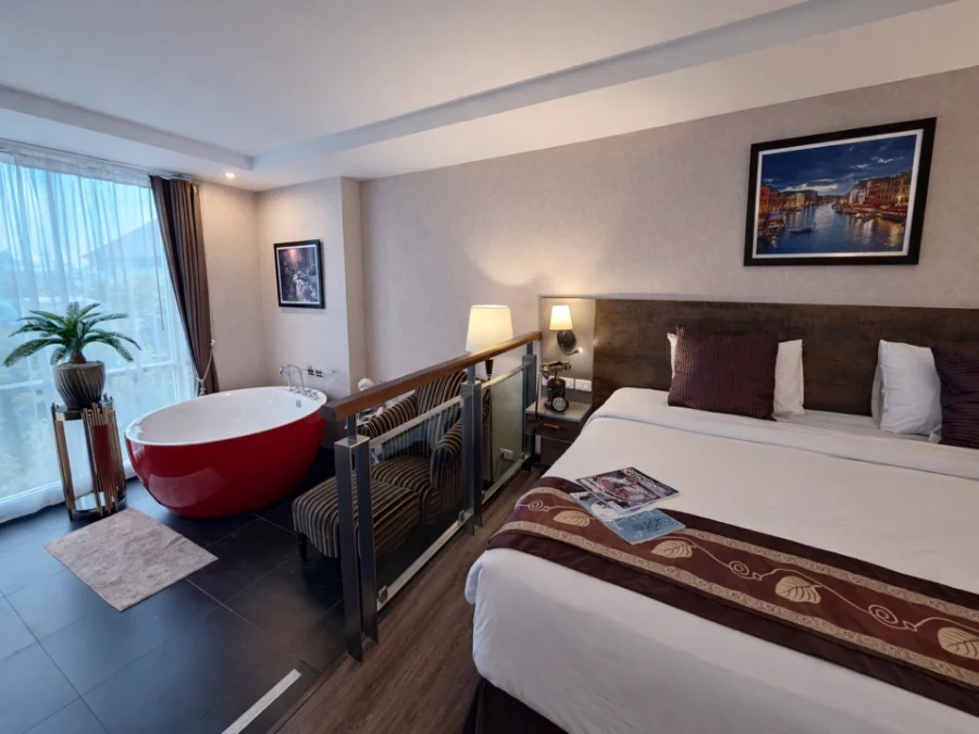 Le Cannes Small Suite