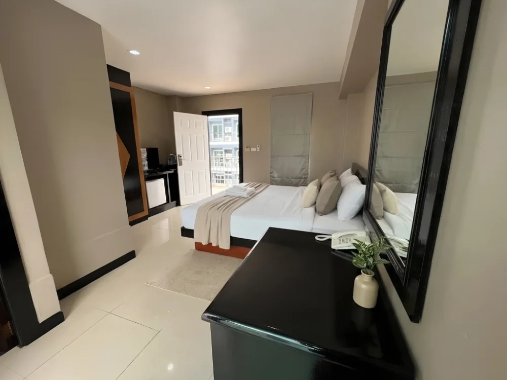 very cheap hotel patong