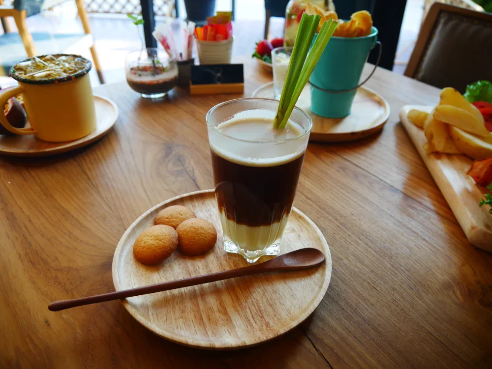 eatmore-restaurant-chiang-mai.webp
