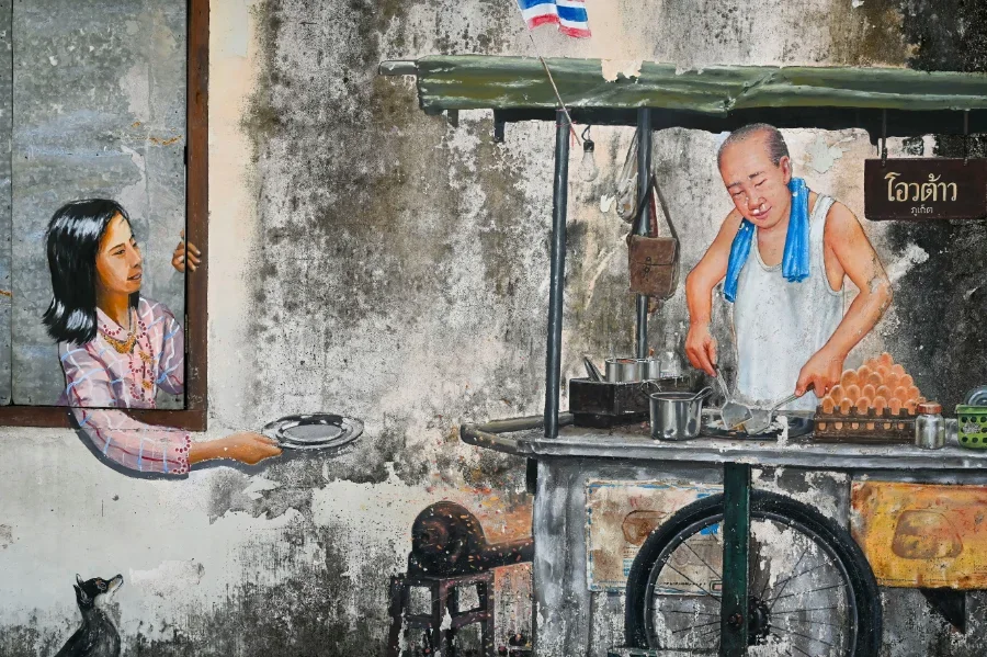 Phuket street art and street food