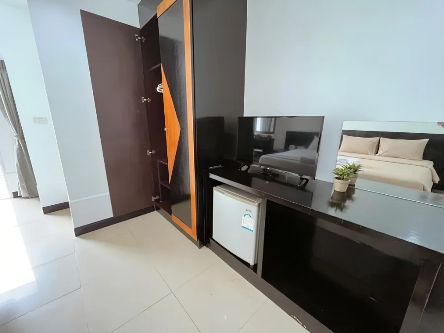 Banglao road cheap hotel