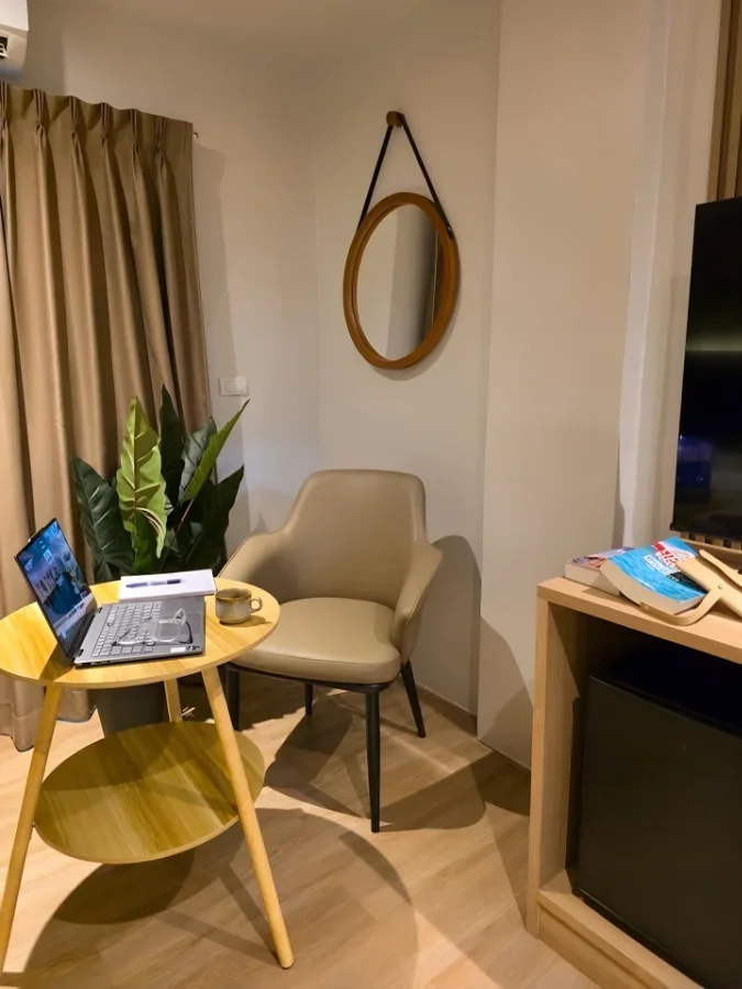 patong-beach-cheap-hotel.webp