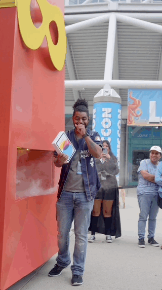 comic+con+man+2.gif