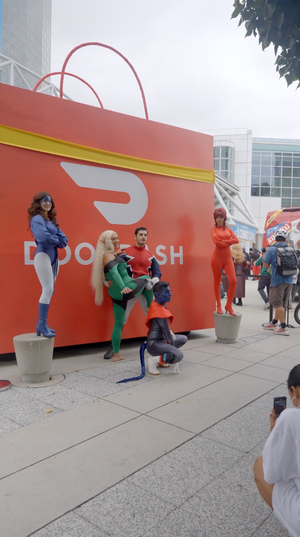comic con group 2.png