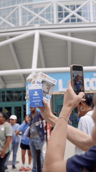 comic+con+phone.gif