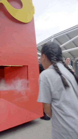 comic+con+kid.gif