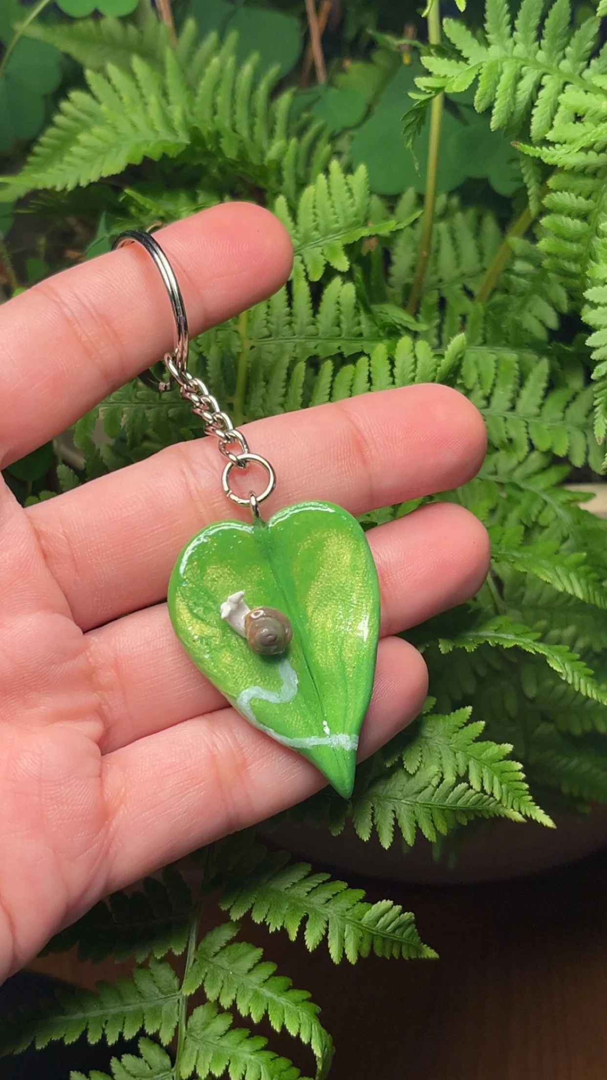 Neon pothos snail keychain
