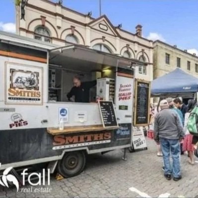 Historic Smith's Pies van at Salamanca Market in Hobart