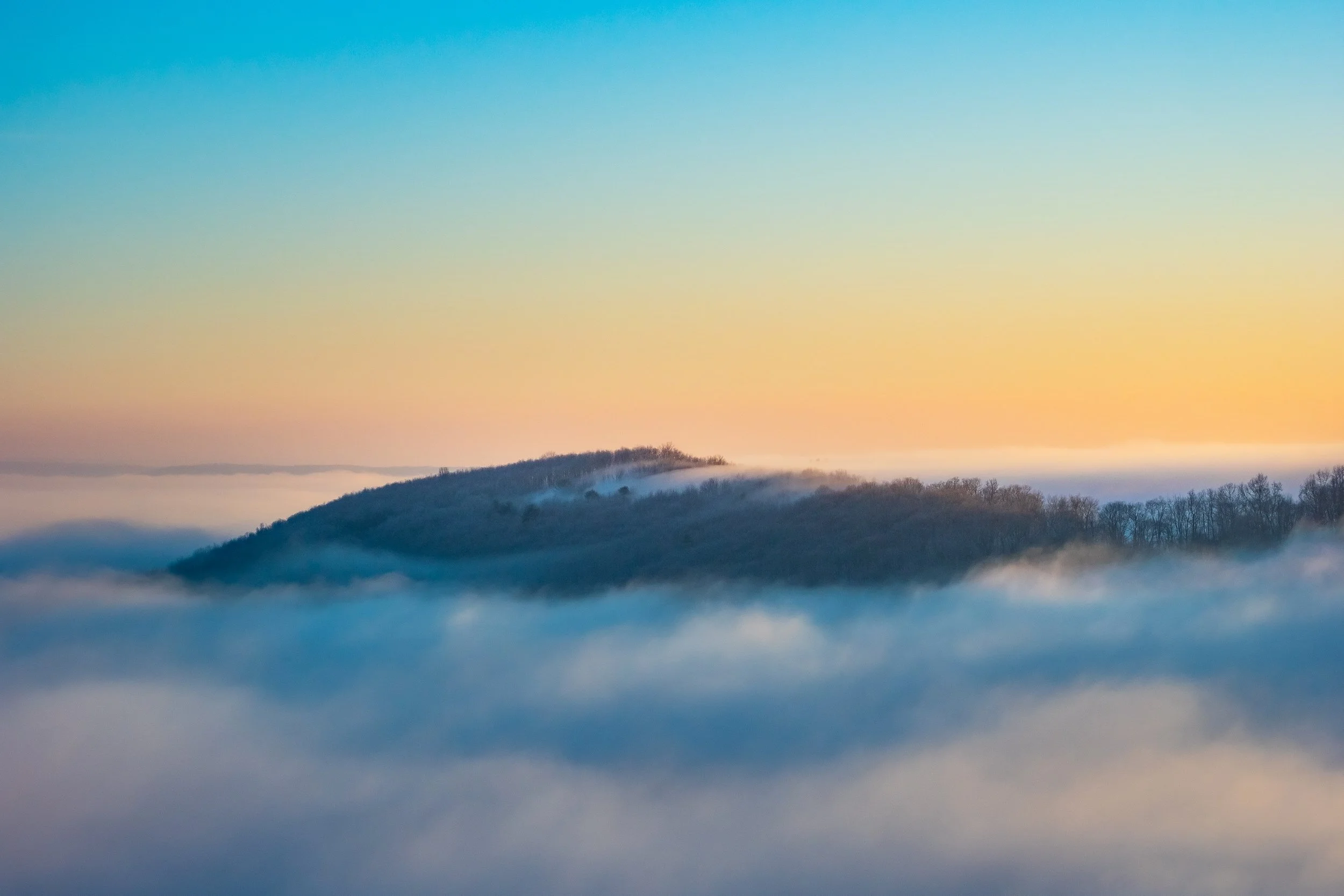 Morning_Clouds_Over_Deep_Creek_Lake,_Maryland_-_Flickr_-_Au_Kirk.jpg