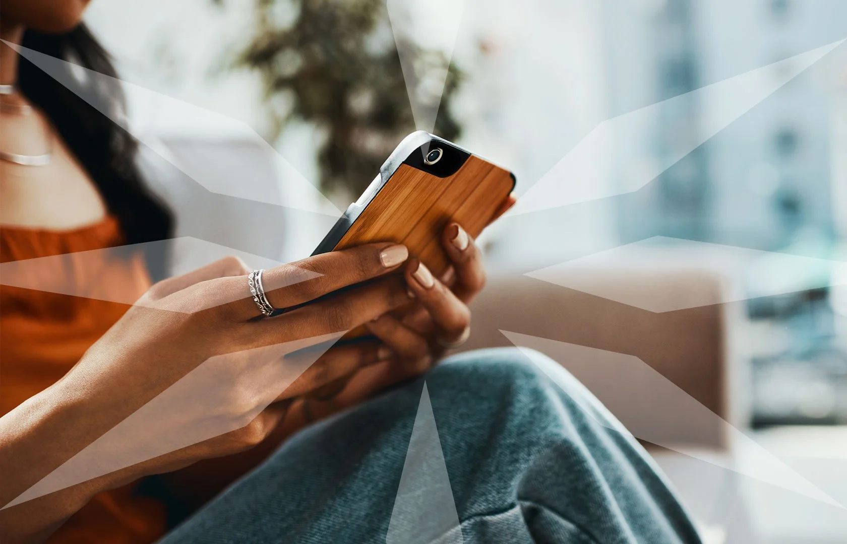 How to perfect your texting game at the beginning of a relationship