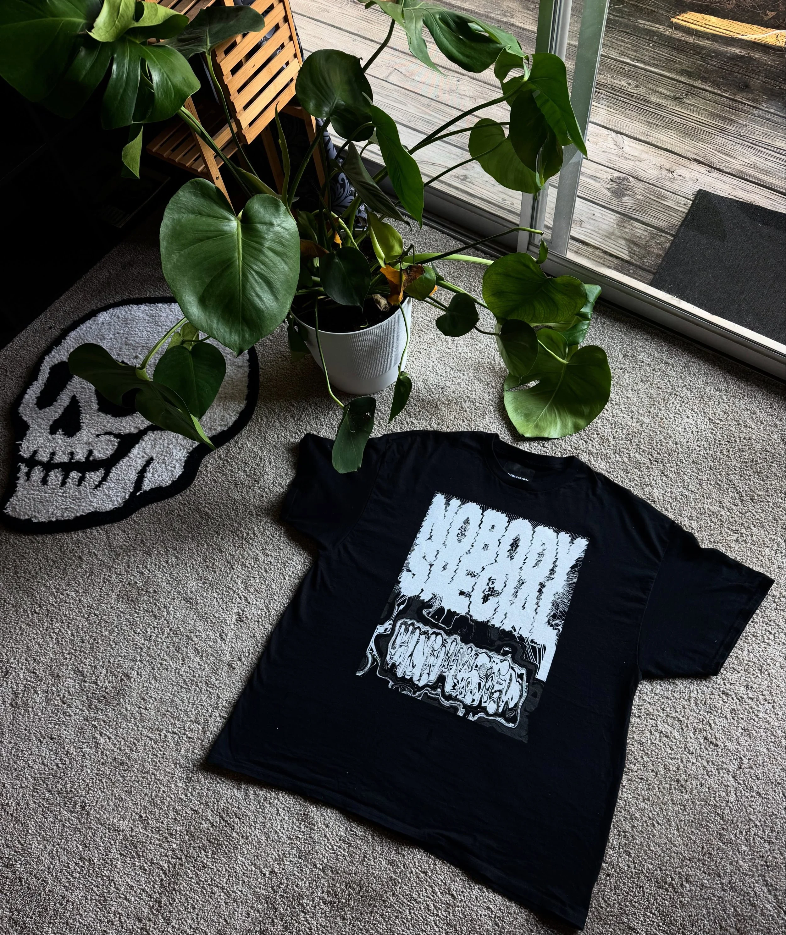NOBODY SPECIAL TEE

&ldquo;One of the main characteristics of a life of sleep is that we are totally identified with being a Me. Starting with our name, our history, our self-images and identities, we use each one of these things to solidify the sens