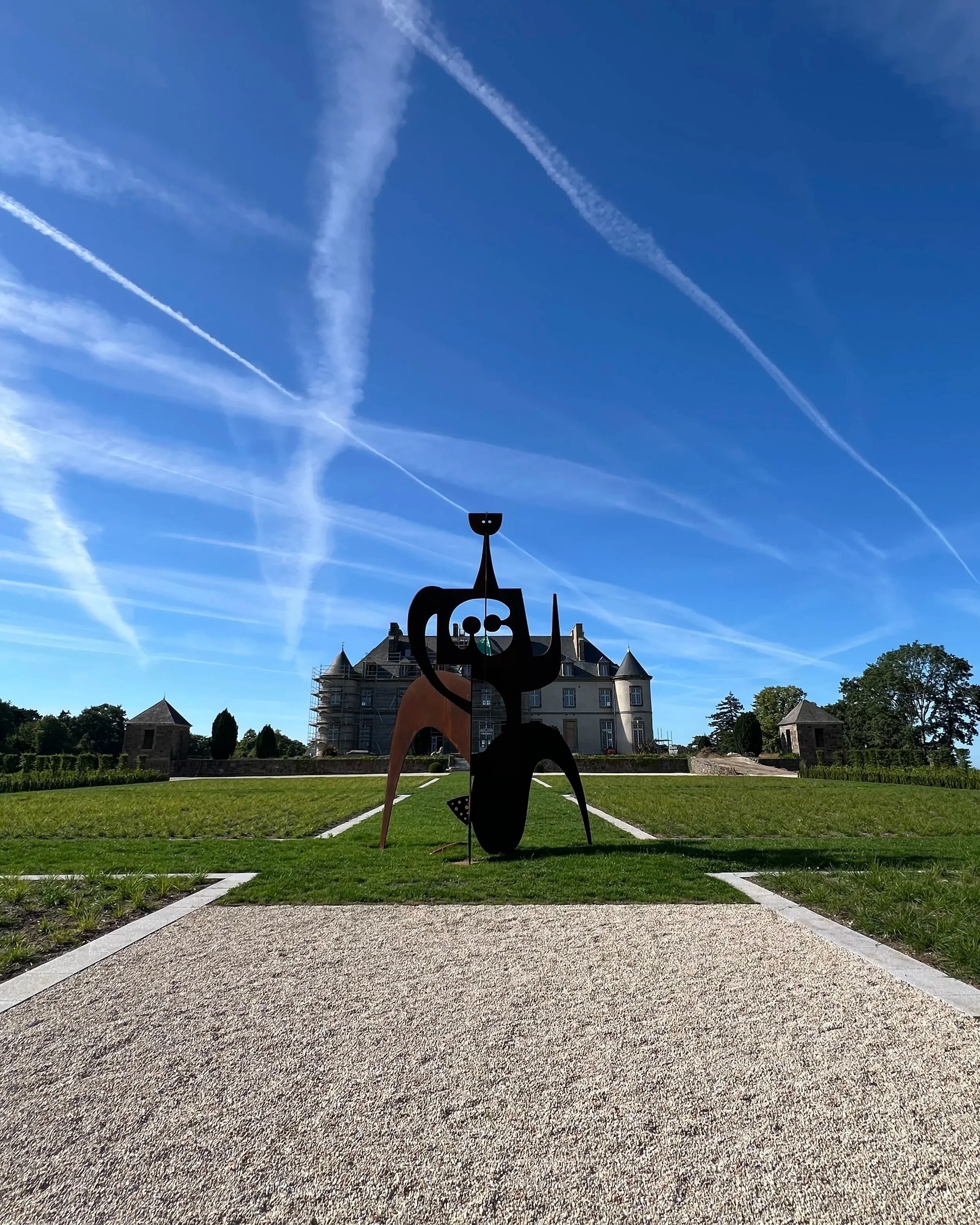 Image d'une scultpure de Philippe Hiquily