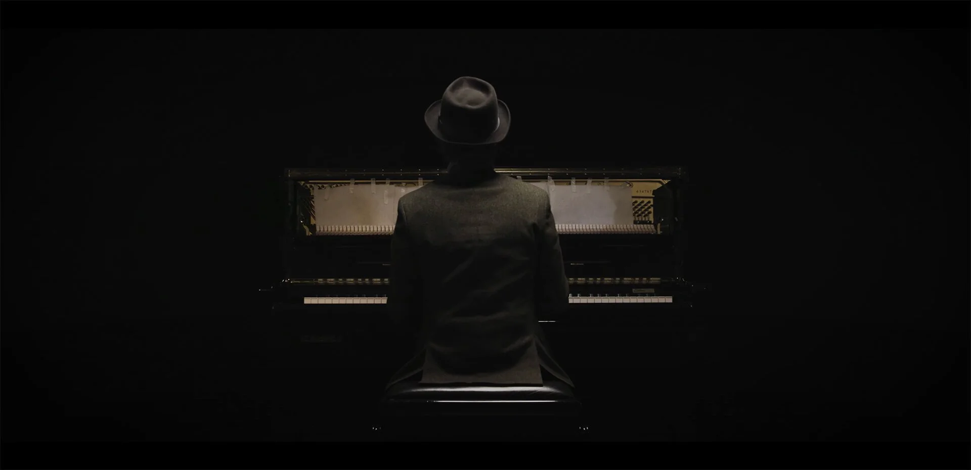 Oliver Patrice Weder: 'Max'