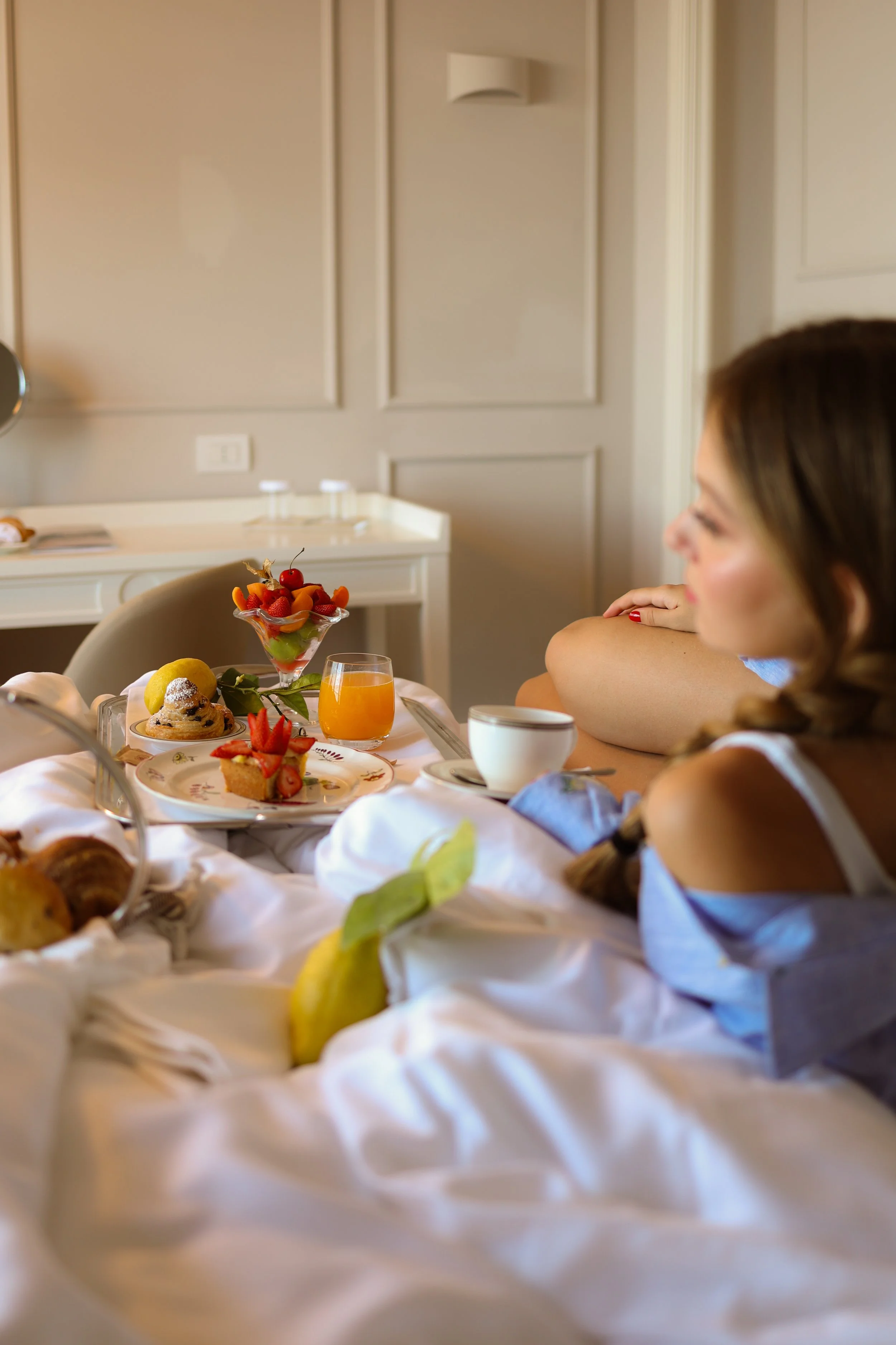 Hospitality photographer for Hotel Tramontano in Sorrento, photographing the Room Service along with breakfast, croissant, cakes and coffee 