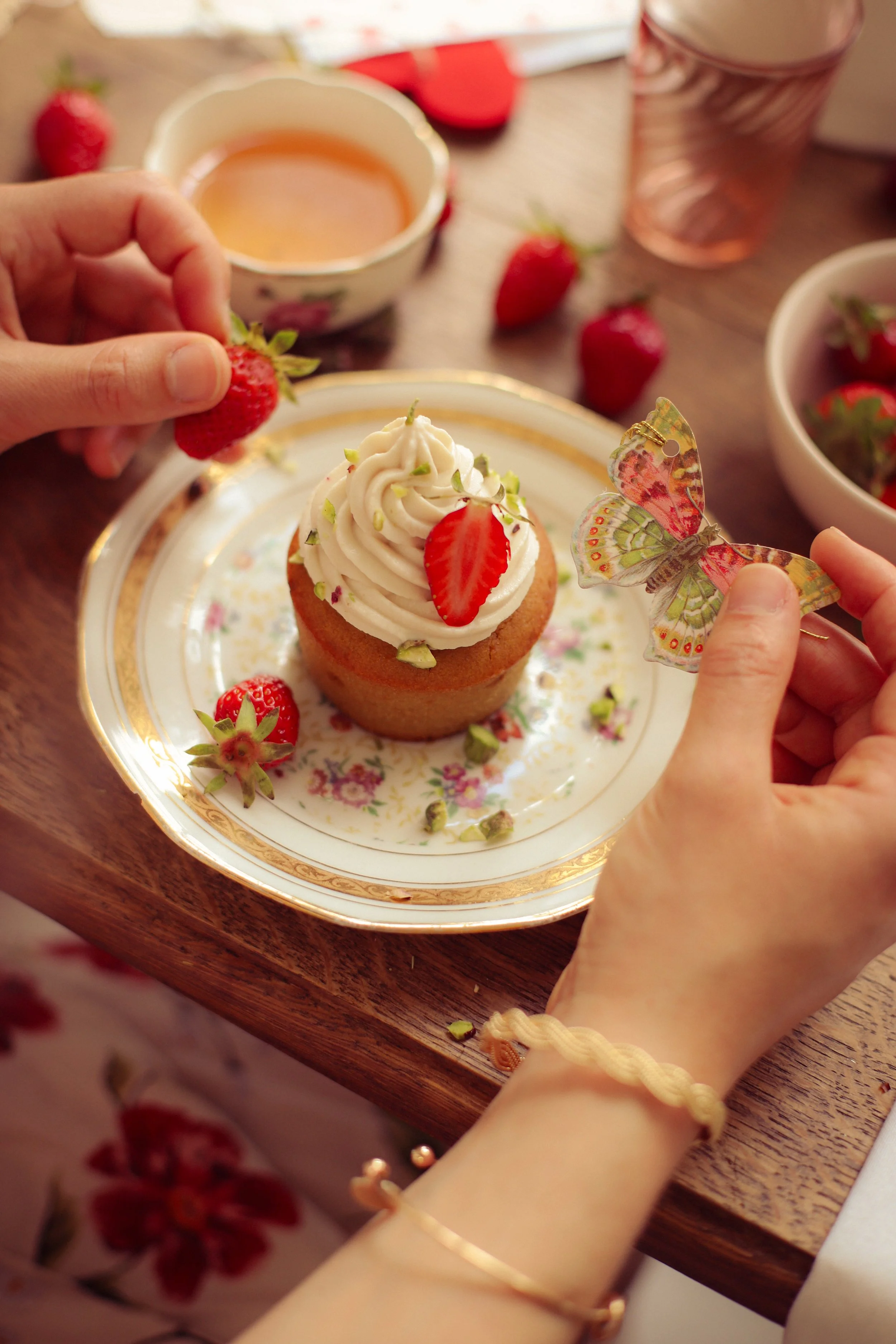 Styling and Photos for a pastry chef in Paris, home made vegan and gluten free cakes