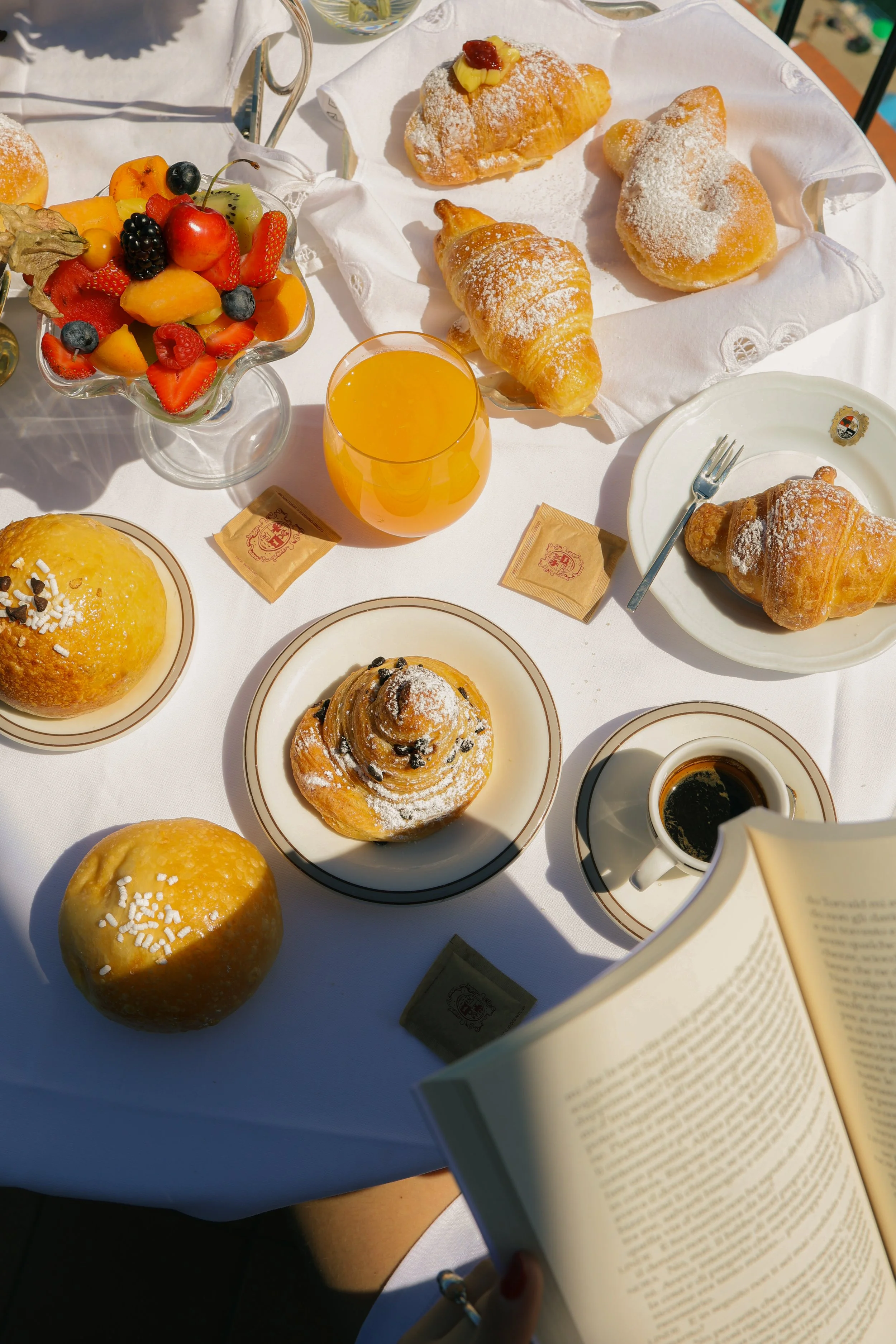 Hospitality photographer for Hotel Tramontano in Sorrento, photographing the Room Service along with breakfast, croissant, cakes and coffee 