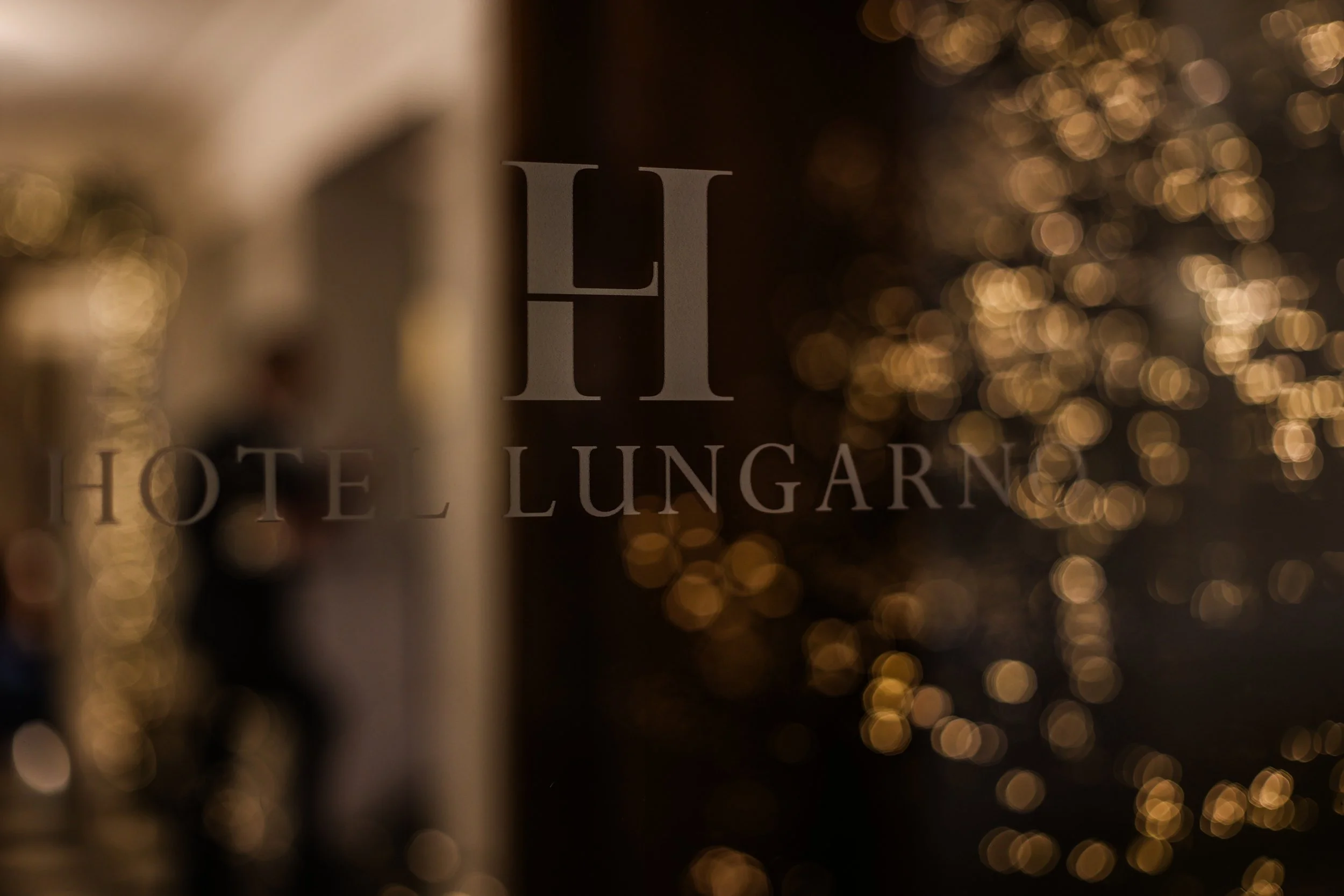 Hospitality photographer at Lungarno Luxury Hotel in Florence, photographing the English tea time, tea and cakes