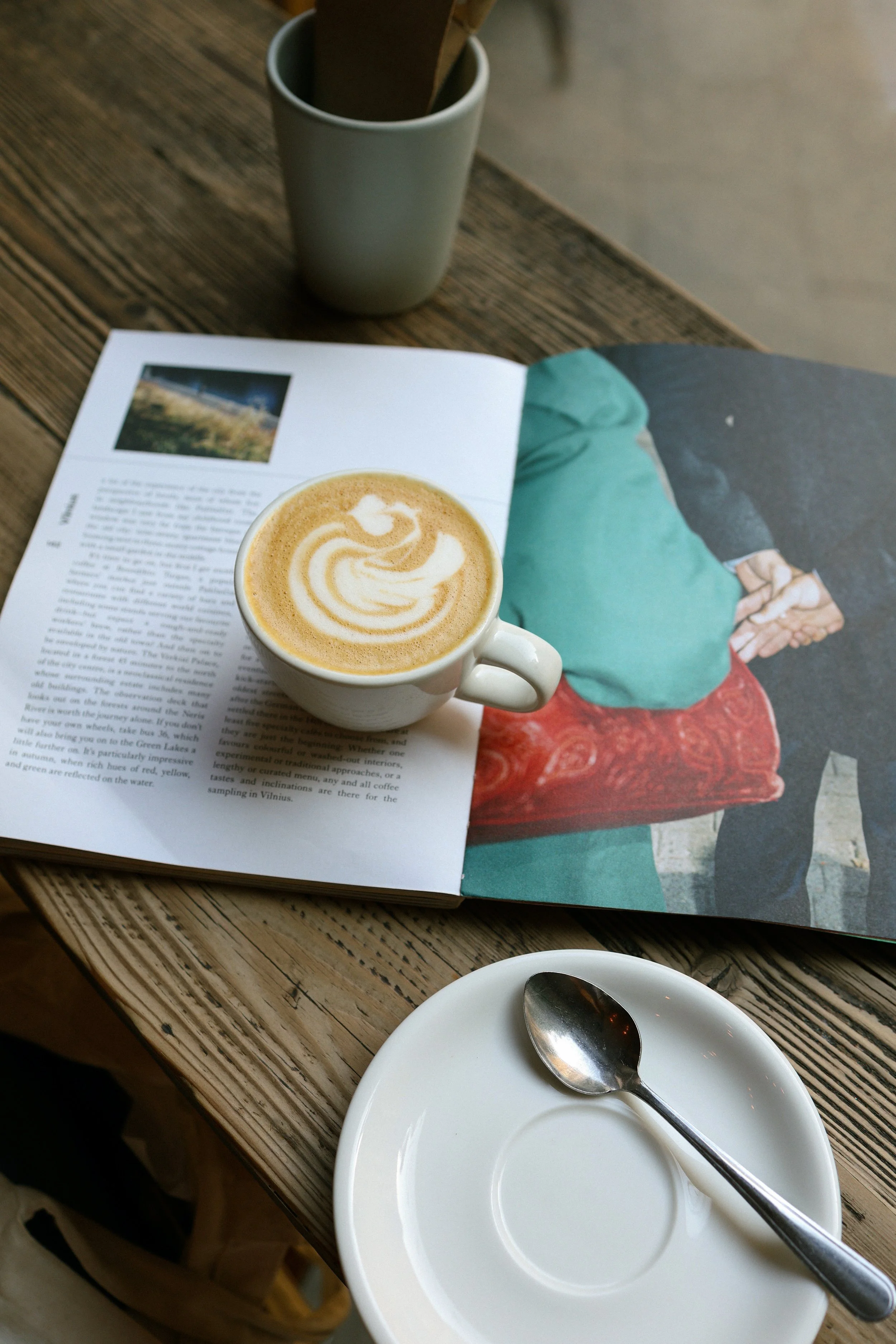 Coffee shop photos at Distrikt coffee shop in Berlin
